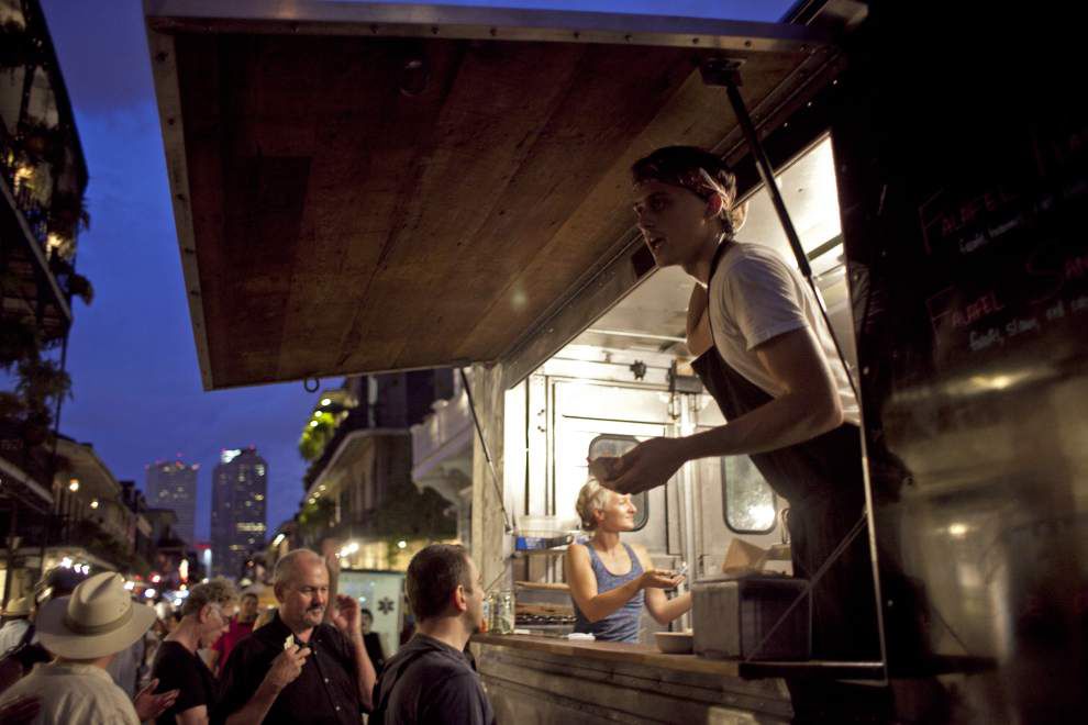 Decade after Katrina, full dining rooms and bustling bars provide benchmark of New Orleans' recovery _lowres